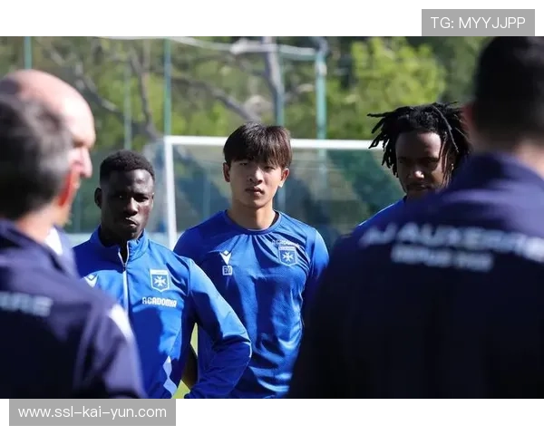 欧塞尔年轻球员西索科与德韦尔努瓦迎职业生涯首秀